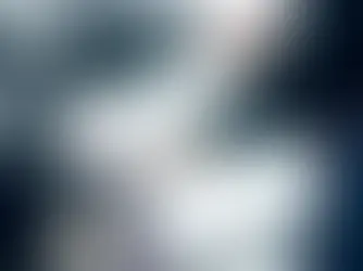 capa pessoa entrando carro recupado de roubo